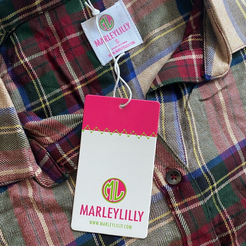 Perfect Button Down! - Picture 4 of 4